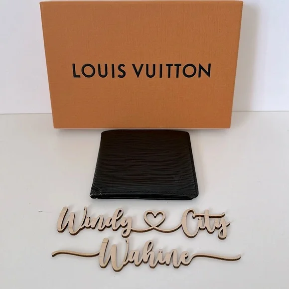 Authentic LOUIS VUITTON Mens Epi Bifold Wallet- Black