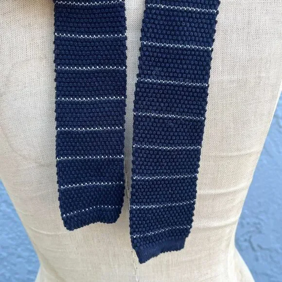 J.crew Crochet tie Navy Blue striped Knit necktie