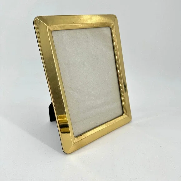 Vintage Gold Tone 5x7 Beveled Edge Picture‎ Frame with Velvet Tabletop Decor