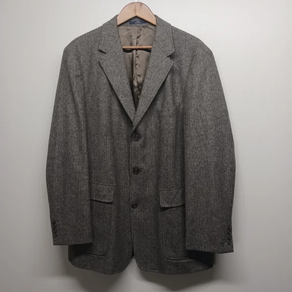 J. Crew Suit Jacket Men Size 44R Beige Cashmere Blend Three Buttons Pockets