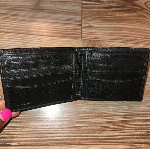 GH Bass Leather Billfold
