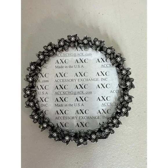AXC Accessory Exchange Inc Round Floral Rhinestone Picture Frame Silver Tone 3in