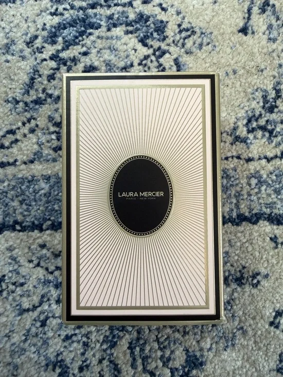 Laura Mercier Flawless Treats Mini Prime & Set Best-Sellers Set