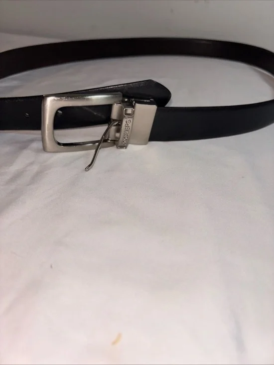 Dockers Black  Mens Belt with Silver Buckle. 36-38. 887