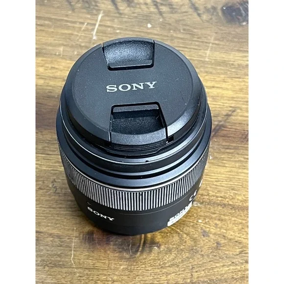 Sony DT 18-55mm f3.5-5.6 SAM Zoom Lens for A-Mount DSLR SAL1855 Black