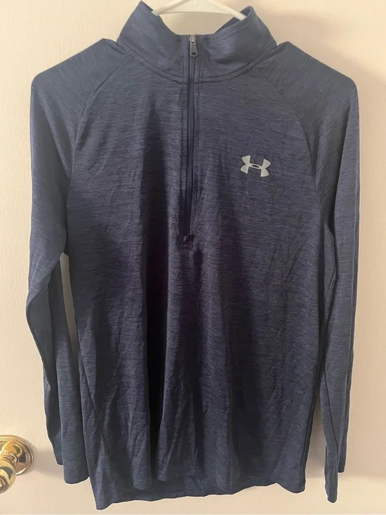 Under Armour Men’s Lightweight Loose Fit Navy Blue Pullover Base Layer Small