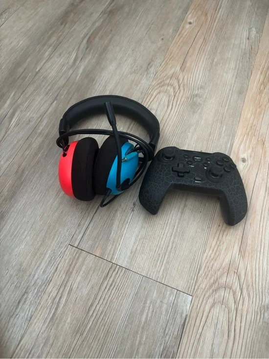 Gaming Headset with Red and Blue Ear Cups ( Onn) & Black Controller (unbranded)