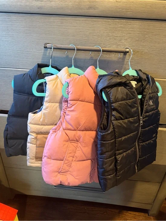 Lot of Toddler Vests Zara, Old Navy, Calvin Klein Size 18-24 Months to 3/4 T