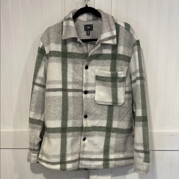 H&M collared,Gray, white & Green plaid, button down, relaxed over-shirt  size M