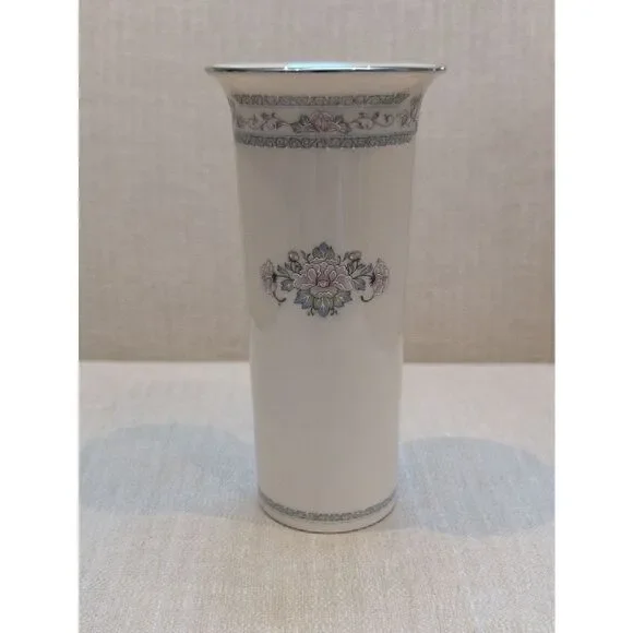 Lenox Charleston Delicate Floral Vase Platinum Trim Vintage Made In USA