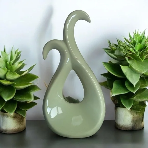 Art Deco Ceramic Sculpture‎