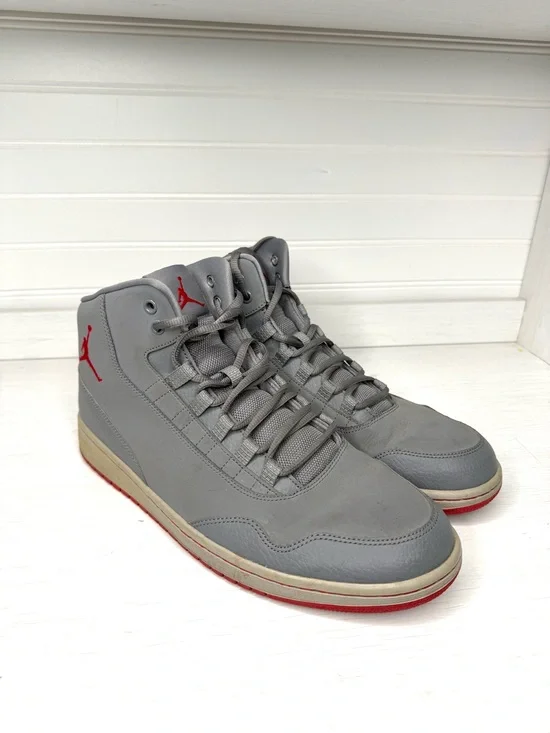 Jordan Executive Wolf Grey Varsity Red Size 12M- Rare Nike Sneaker