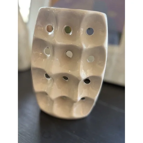 Unique Geometric Design Creamy White Glazed Vase. 8