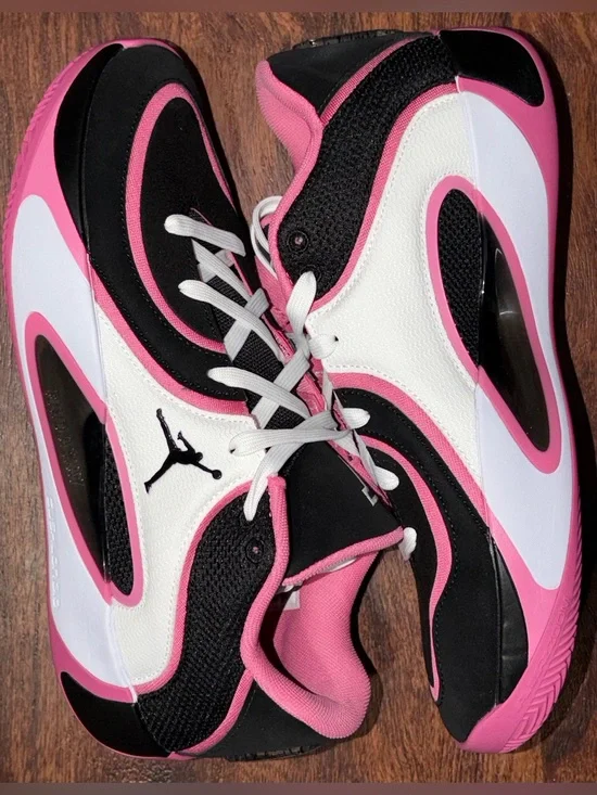 Jordan Tatum basketball shoes size 10