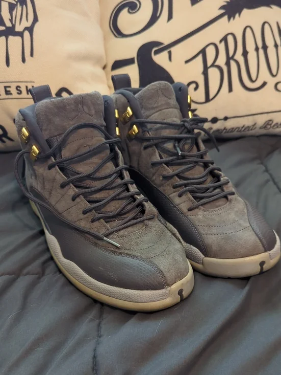 Jordan 12 Taxi Sneakers Suede Size 11.5 NICE