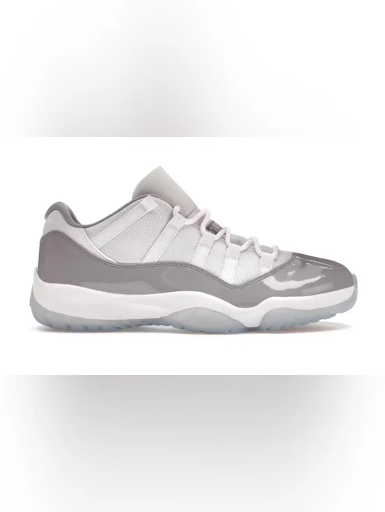 Air Jordan 11 Retro Low Top Sneakers Size 11.5 Mens