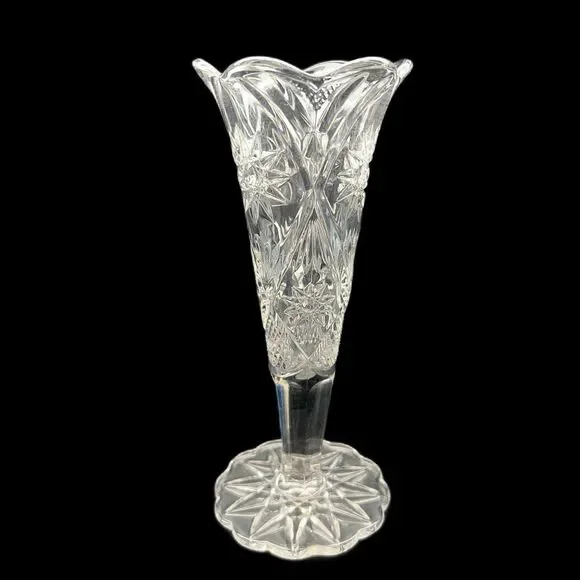Elegant Vase/Champagne Glass-Embossed StarBurst/Flower/Diamond/Fanfold Design 8