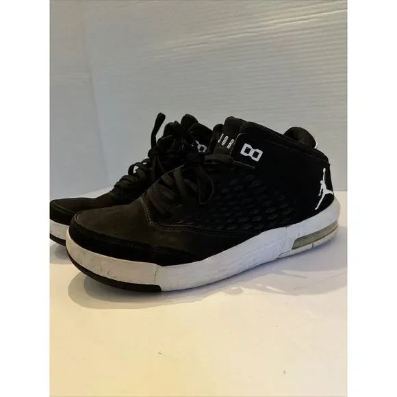 EUC Mens Size 7.5 Black White Jordan Flight Origin 4 Basketball Shoes 921196 001