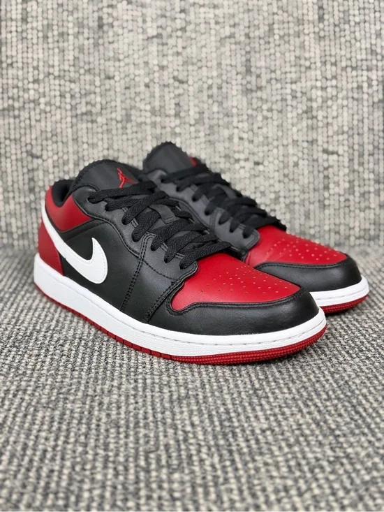 Nike Air Jordan 1 Low Bred Toe Alternate 553558-066 Mens 9.5 Black Red