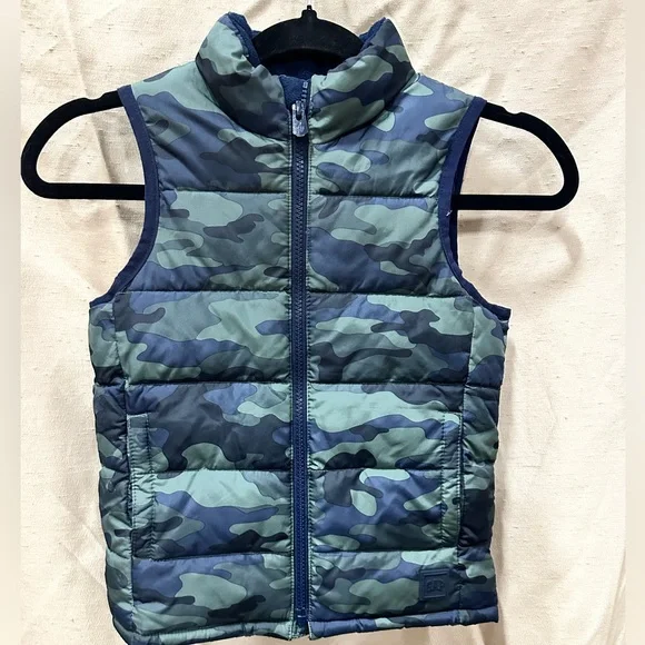 GAP Kids Camouflage Puffer Vest - Blue and Green