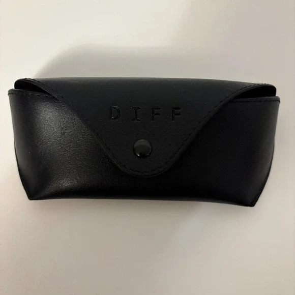 DIFF Black Faux Leather Sunglasses‎ Case Foldable Snap Closure