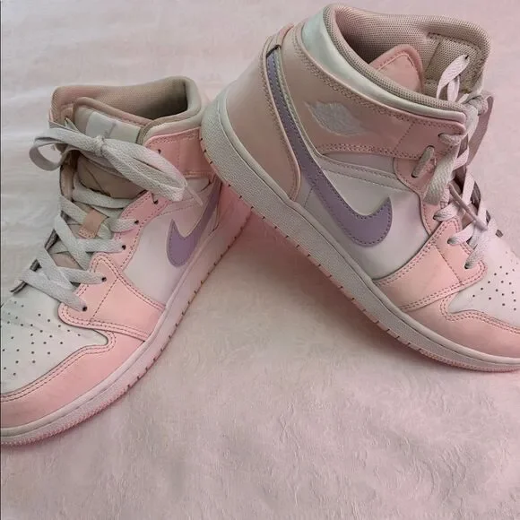 Nike Air Jordan Sneakers 1 Mid GS Pink Wash/Violet Frost/White Size 6.5 Copy