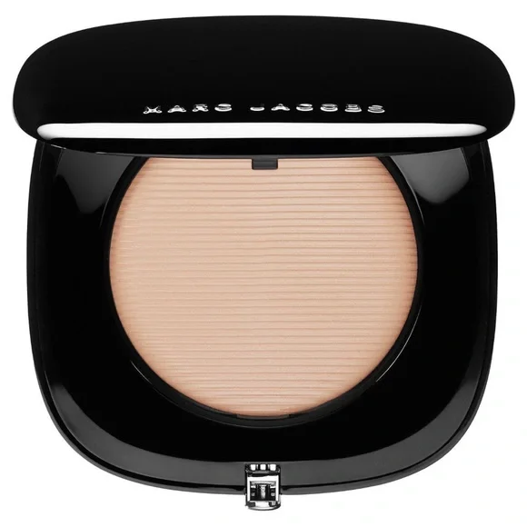 Marc Jacobs Ivory 120 Perfection Powder