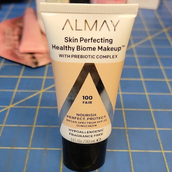 Almay Skin Perfecting Makeup 30ml New Sealed Tube 170 Mocha