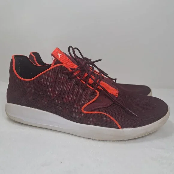 Air Jordan Sneakers Mens Size 10.5 Crimson Camouflage Eclipse‎ Shoes