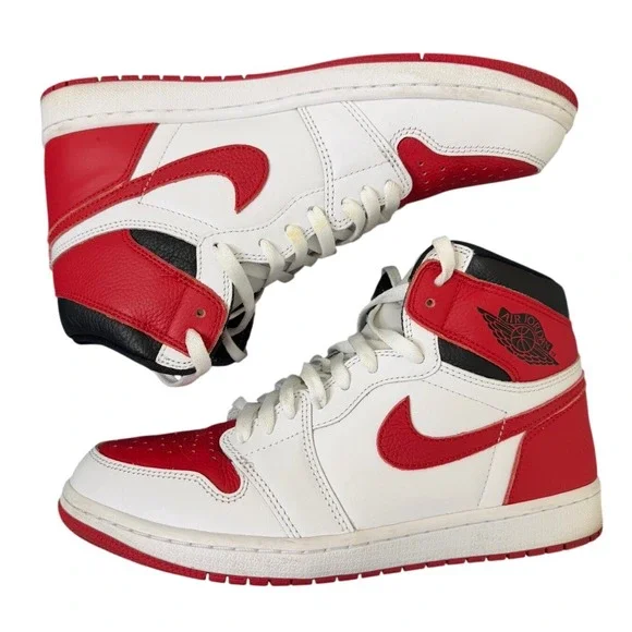 Nike Air Jordan 1 Retro High OG Chicago White Red Black‎ Size 10 555088-161