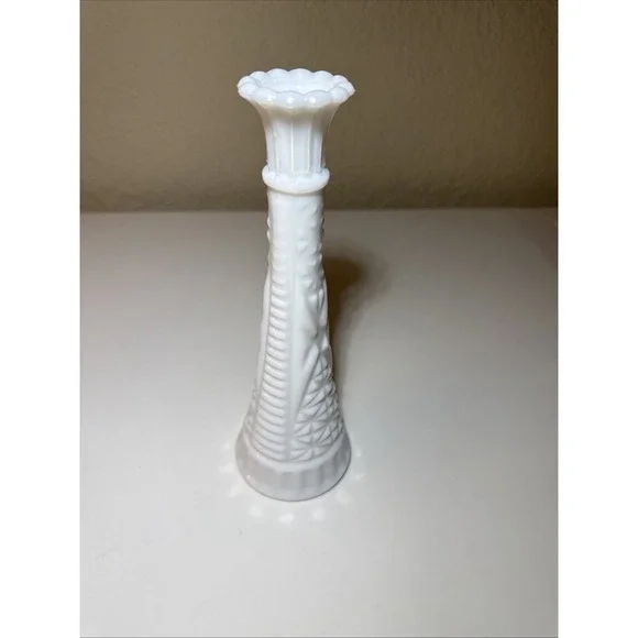 Vintage Milk Glass Bud Vase‎ Tall Scalloped Rim Geometric Pattern Unmarked 9