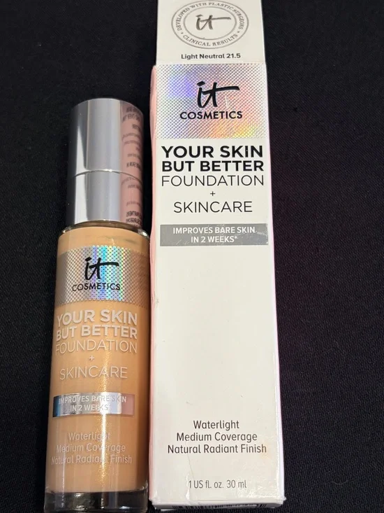 it cosmetics Your Skin But Better Foundation - Light Neutral 21.5 New
