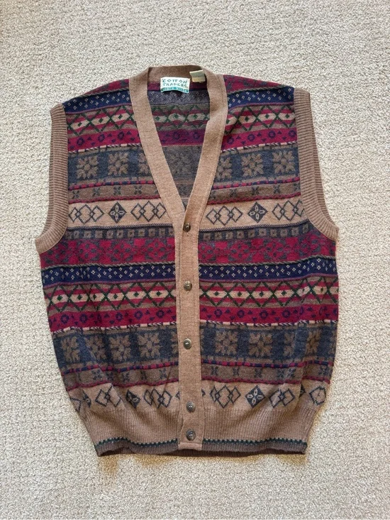 Cotton Traders Mens fair isle button up sweater vest