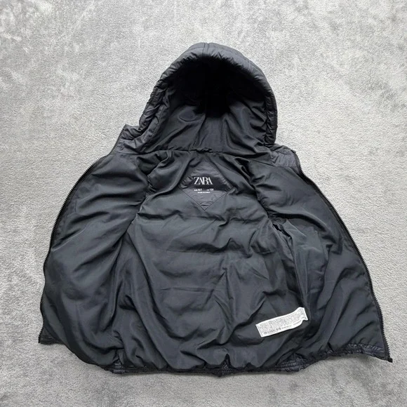 ZARA Vest Youth 6-7 Years Black Puffer Hooded Zip‎ Polyester Insulated Logo