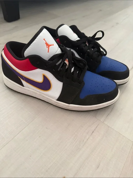 Jordan 1 Low Top Sneakers
