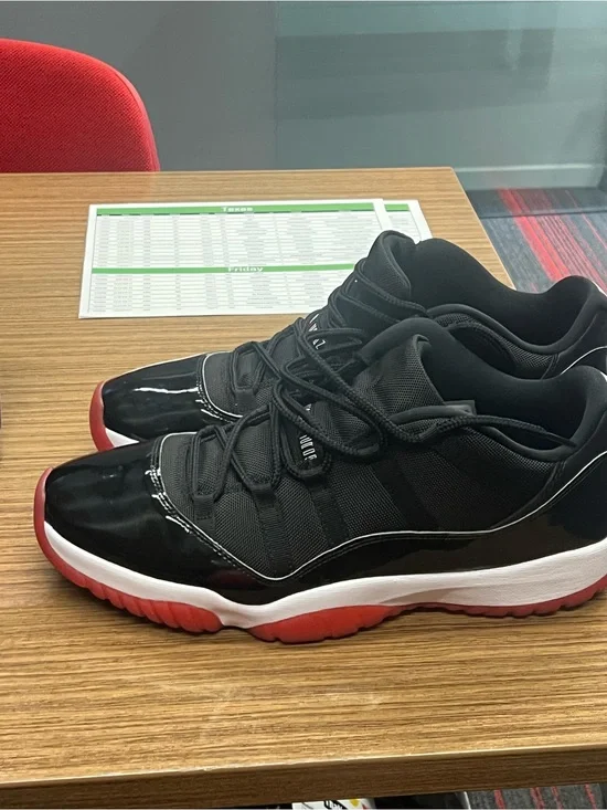 Bred Jordan 11 Low Size 15