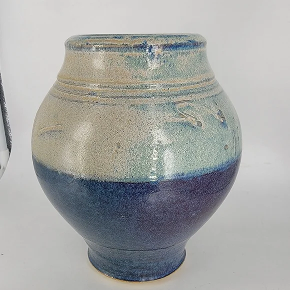 Elegant‎ Blue and Cream Vase