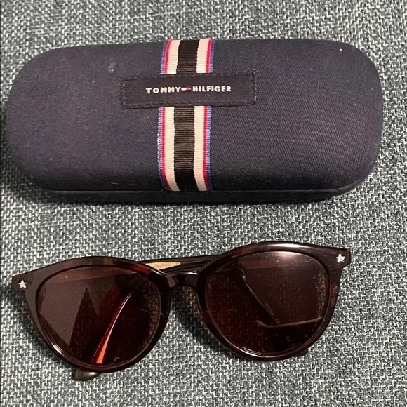 Tommy Hilfiger Dark Brown Sunglasses