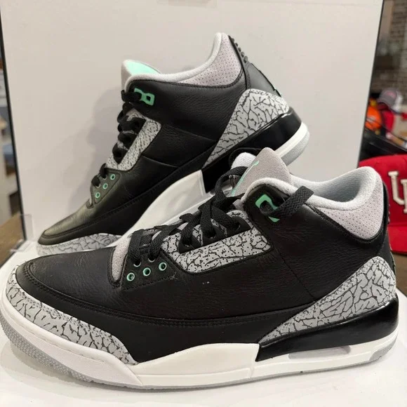 Jordan Air Jordan 3 Retro Mens 10.5 Black Green Glow Elephant Print CT8532-031