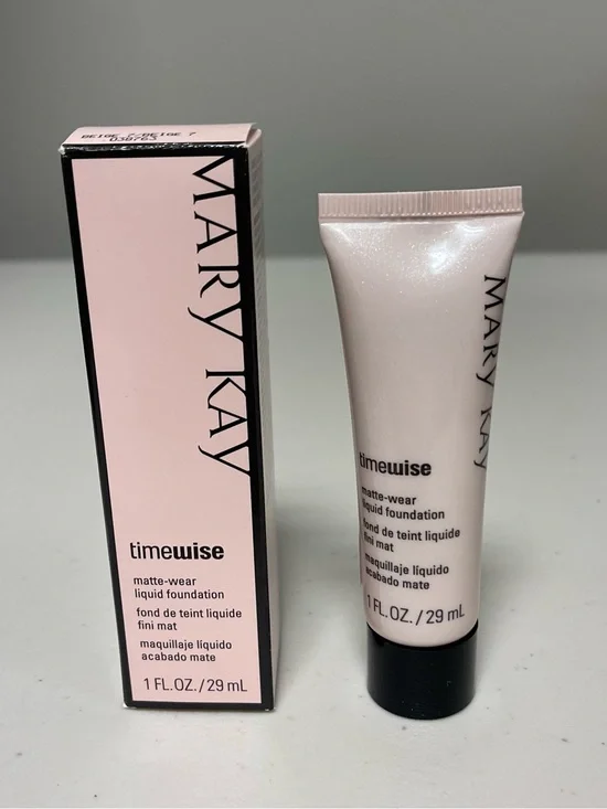 RETIRED MARY KAY TimeWise Matte-Wear Liquid Foundation 29ML Beige 7 DIscontinued