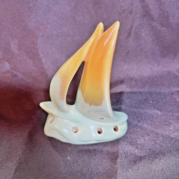 Haldeman Caliente #72 Sailboat Flower Frog California  Turquoise Sunset Glaze‎