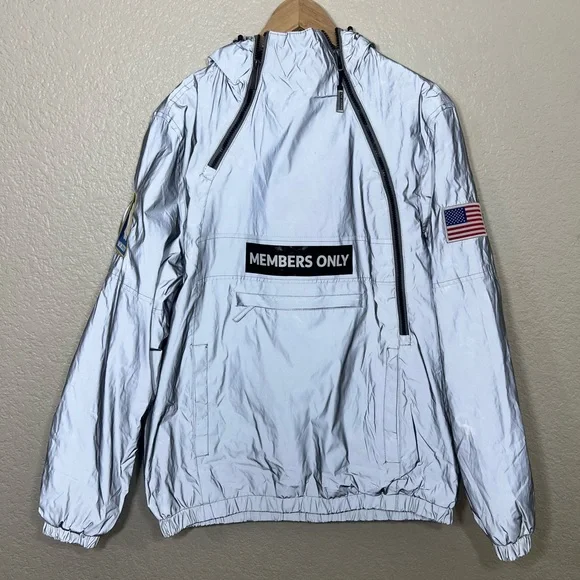 Members Only Space Suit Silver Reflective Pullover Windbreaker Hoodie Size M