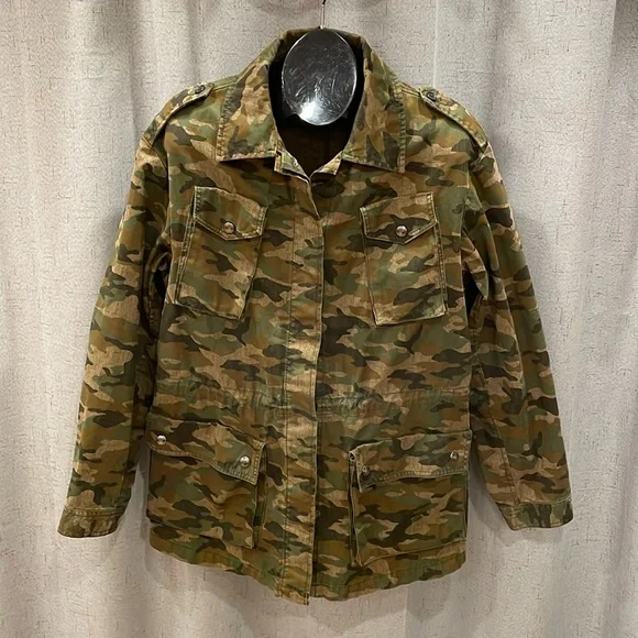 Banana Republic Men’s Army Camo 4 Pocket Jacket Medium Button Down Military Coat