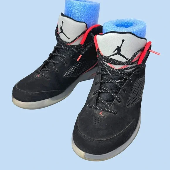 Jordan Flight Remix Men 9.5 Black Infrared Cool Grey Basketball Shoes 679680-020