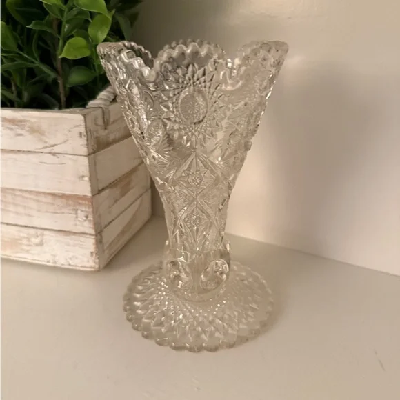Westmoreland Pressed Glass Paddle Wheel 7