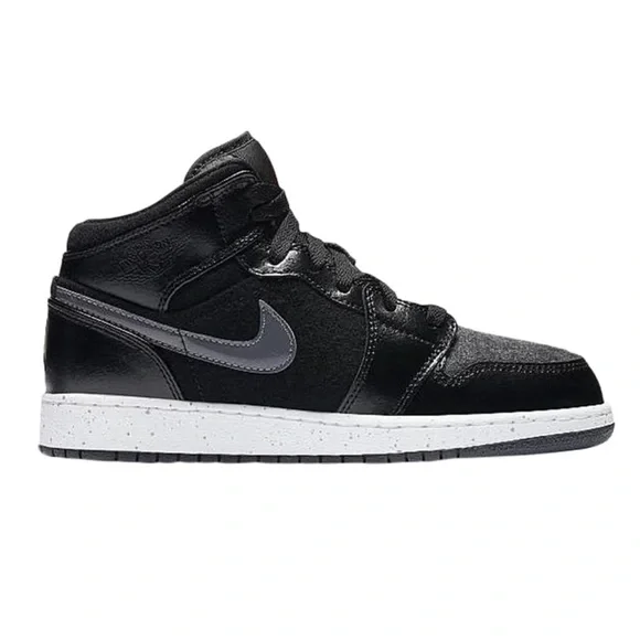 Air Jordan 1 Mid Premium
