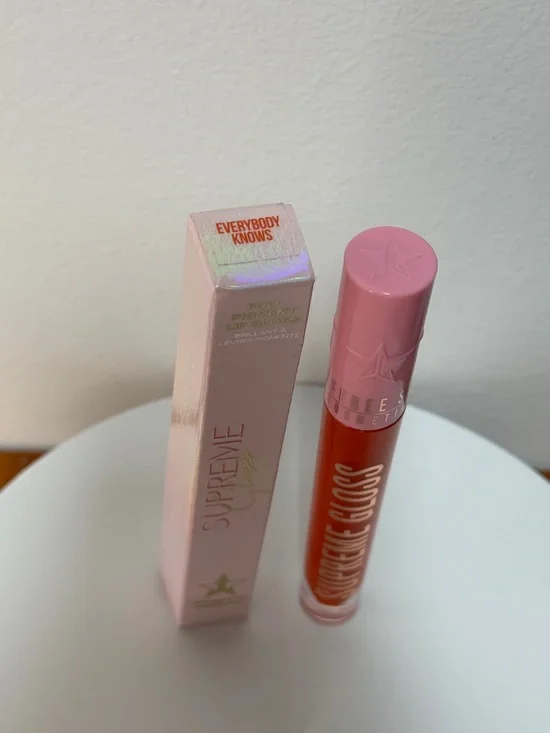 Jeffree Star Supreme Gloss Full Pigment Lip Gloss - ( EVERYBODY KNOWS)