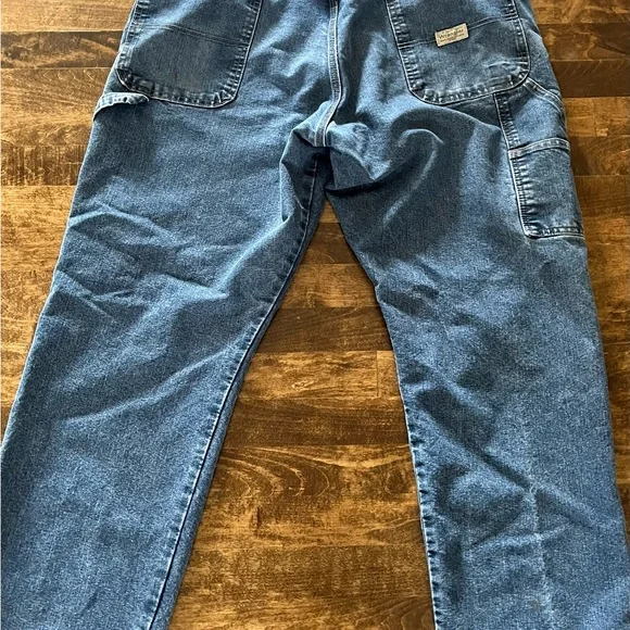 Wrangler Men's Relaxed carpenter Jeans in Classic Blue