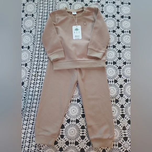 NWT PatPat Unisex 2 piece outfit size 3 year boys girls