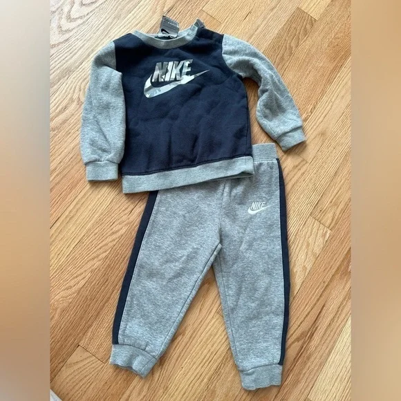 Nike 2 piece set